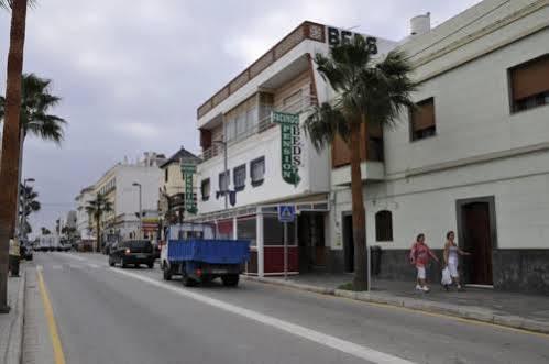 Hostal Facundo Tarifa Exterior foto